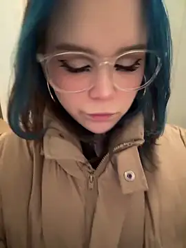 Snapshot of MaddisonHaas chatting on February 3, 2:25 am MaddisonHaas online show from February 3, 2:25 am