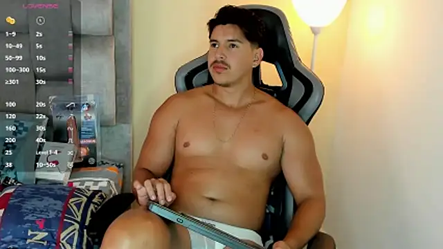 victor vixen online show from March 29, 9:37 pm