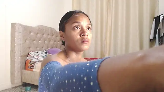 Snapshot of Samary_thomas chatting on December 1, 11:04 pm Samary thomas online show from December 1, 11:04 pm