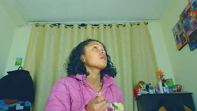 Samary thomas online show from May 24, 12:26 am