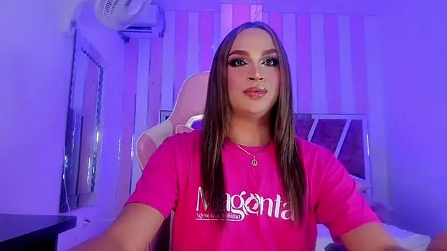 KylieVictoria online show from December 1, 4:17 am