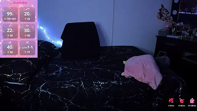 Snapshot of Ivonnee__ chatting on January 15, 6:12 am Ivonnee   online show from January 15, 6:12 am