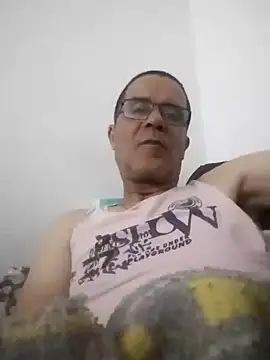 Snapshot of barboza991 chatting on December 4, 12:52 am barboza991 online show from December 4, 12:52 am