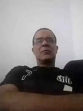 Snapshot of barboza991 chatting on February 13, 1:40 am barboza991 online show from February 13, 1:40 am