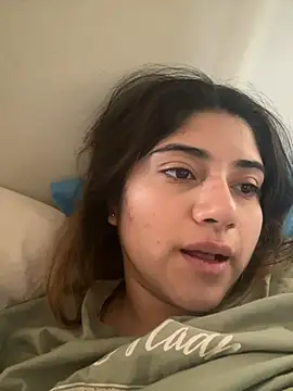 Snapshot of karlynoguez chatting on March 2, 9:54 pm karlynoguez online show from March 2, 9:54 pm