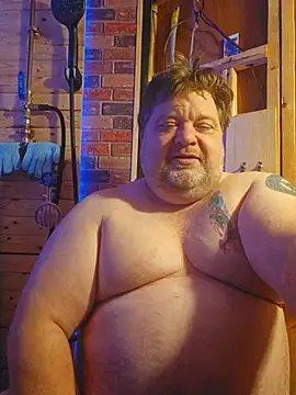 Snapshot of alienbunny chatting on December 5, 4:43 am alienbunny online show from December 5, 4:43 am