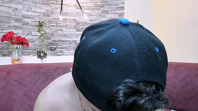 DamiBright online show from February 7, 1:25 am