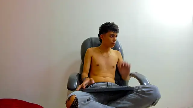 DamiBright online show from September 12, 7:25 pm