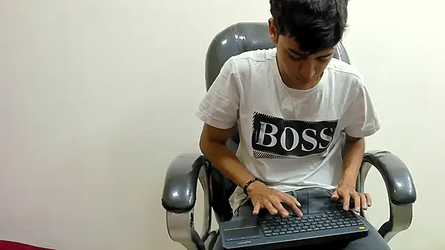 DamiBright online show from October 3, 7:11 pm