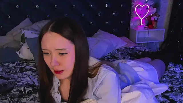 MiriaamWhite online show from January 6, 11:51 am