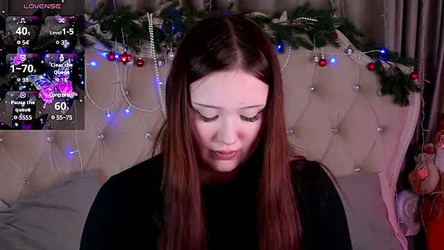 MiriaamWhite online show from January 8, 1:52 pm