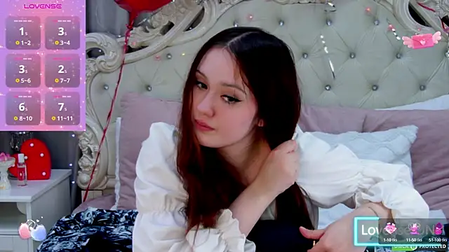 MiriaamWhite online show from February 19, 2:34 pm