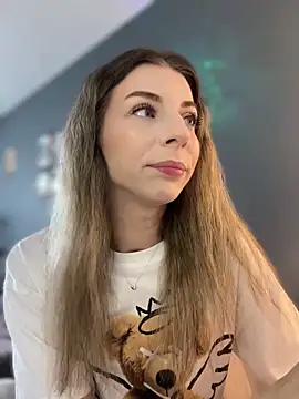 Mia Ethan online show from May 10, 8:41 am