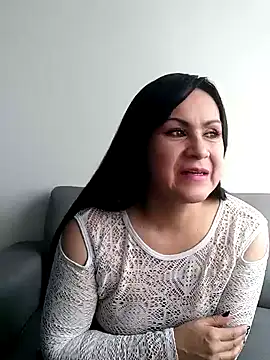 jescaoporto4 online show from January 8, 2:35 pm
