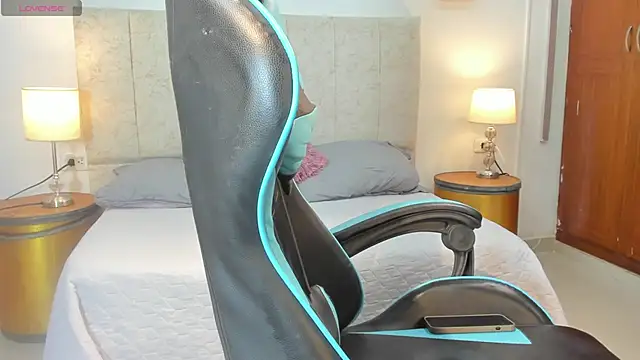  maria foxx  online show from December 5, 6:26 pm