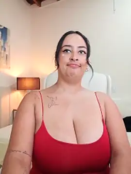 Snapshot of DaniRousse chatting on February 8, 12:36 am DaniRousse online show from February 8, 12:36 am