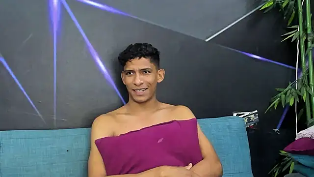 playsgirlhot online show from January 29, 11:14 pm