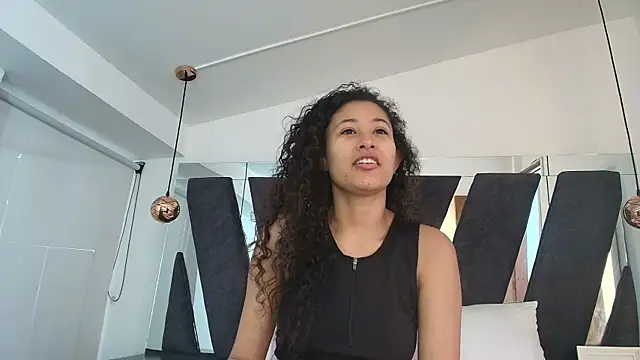 Snapshot of Milkdulce1 chatting on September 15, 12:49 pm Milkdulce1 online show from September 15, 12:49 pm