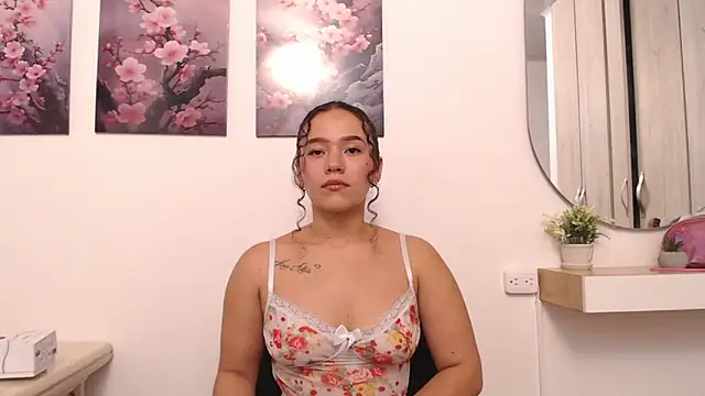 Snapshot of amaranta_f00x chatting on February 24, 1:58 am amaranta f00x online show from February 24, 1:58 am