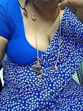 Snapshot of Sexy-Telugunayana2 chatting on February 2, 6:17 pm Sexy-Telugunayana2 online show from February 2, 6:17 pm