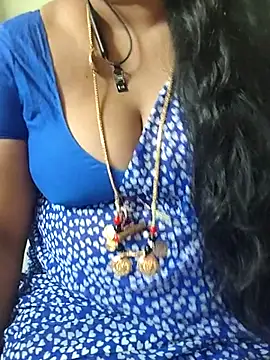 Snapshot of Sexy-Telugunayana2 chatting on February 13, 7:37 am Sexy-Telugunayana2 online show from February 13, 7:37 am