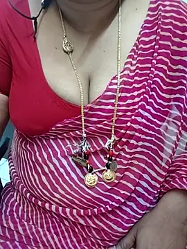 Snapshot of Sexy-Telugunayana2 chatting on March 22, 7:28 pm Sexy-Telugunayana2 online show from March 22, 7:28 pm