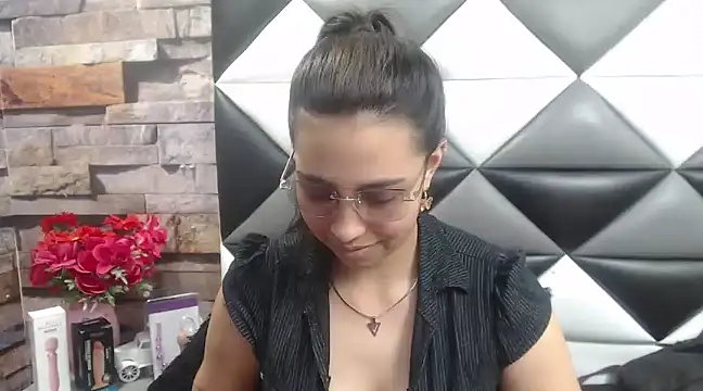 Snapshot of Tammy_Blackk chatting on January 9, 3:01 pm Tammy Blackk online show from January 9, 3:01 pm