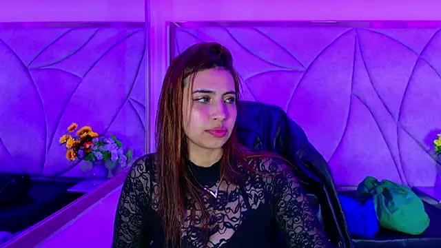 Snapshot of Tammy_Blackk chatting on October 16, 4:24 am Tammy Blackk online show from October 16, 4:24 am