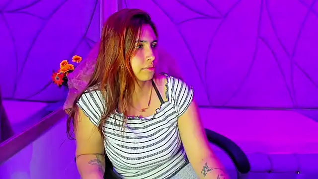 Snapshot of Tammy_Blackk chatting on November 2, 3:42 am Tammy Blackk online show from November 2, 3:42 am