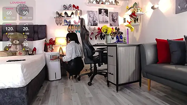 Snapshot of Carlajohnson chatting on September 27, 12:59 am Carlajohnson online show from September 27, 12:59 am