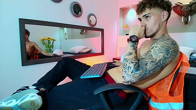 Snapshot of austin_collinss chatting on January 17, 3:45 am austin collinss online show from January 17, 3:45 am