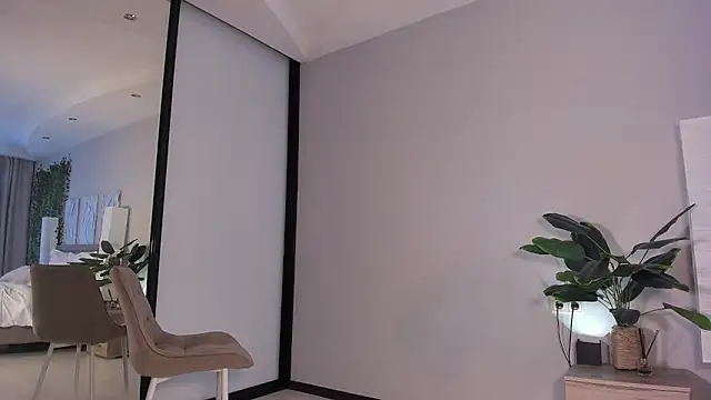 Snapshot of creambaby1 chatting on February 4, 8:09 am creambaby1 online show from February 4, 8:09 am