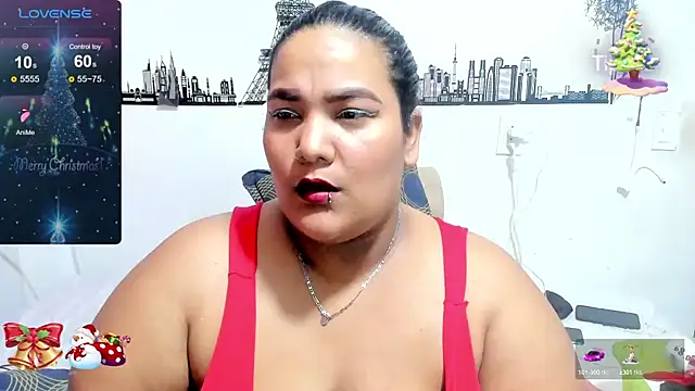 Snapshot of Angiiee_bbw chatting on December 29, 6:03 am Angiiee bbw online show from December 29, 6:03 am