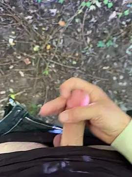 Snapshot of kareem0010 chatting on September 18, 12:29 pm kareem0010 online show from September 18, 12:29 pm