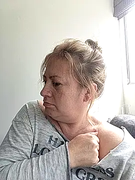 Snapshot of MonyCassius chatting on April 19, 2:38 pm MonyCassius online show from April 19, 2:38 pm