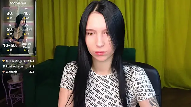 Snapshot of KarolinaBlacks chatting on April 11, 5:45 am KarolinaBlacks online show from April 11, 5:45 am