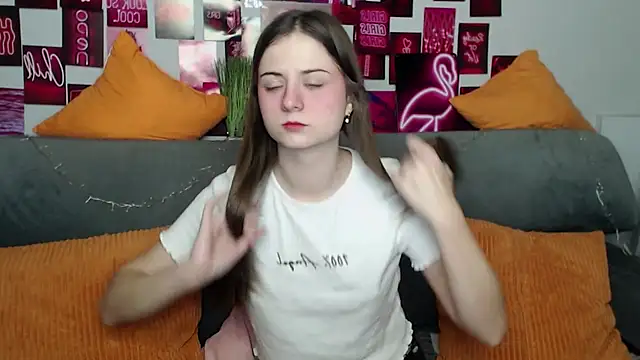 MilanaRoza online show from October 31, 5:52 am