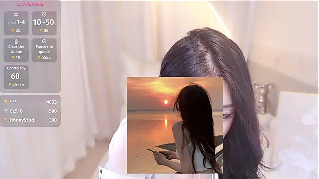 xiaoxiaoguaibao online show from December 14, 7:46 pm