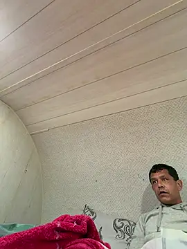 Snapshot of ryansingleton5092 chatting on April 7, 6:14 am ryansingleton5092 online show from April 7, 6:14 am