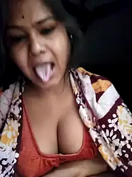 yoursweety09 online show from January 12, 2:24 am