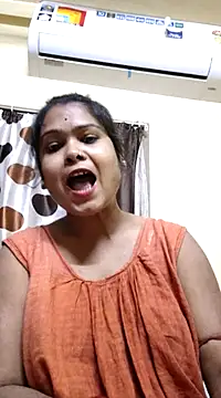 yoursweety09 online show from January 13, 2:42 pm