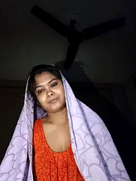 yoursweety09 online show from January 18, 1:52 am