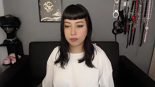 Carla Phoenix online show from February 3, 5:40 pm