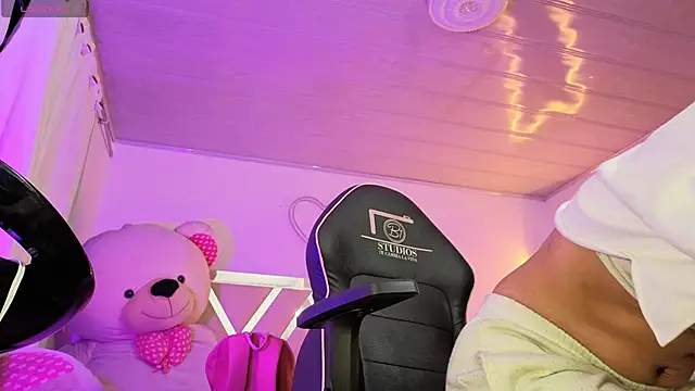 Laylafoxy tay online show from September 24, 3:10 am