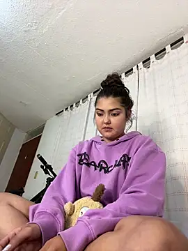gabbyfoox online show from December 13, 2:21 am