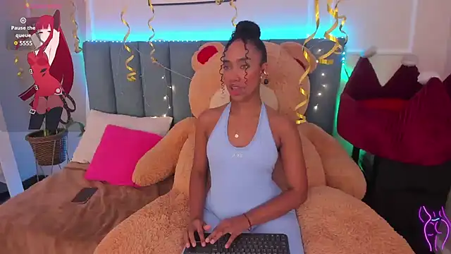 Snapshot of Amber__Sanchez chatting on December 7, 10:45 am Amber Sanchez online show from December 7, 10:45 am
