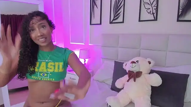 Snapshot of Amber__Sanchez chatting on February 28, 3:26 am Amber Sanchez online show from February 28, 3:26 am