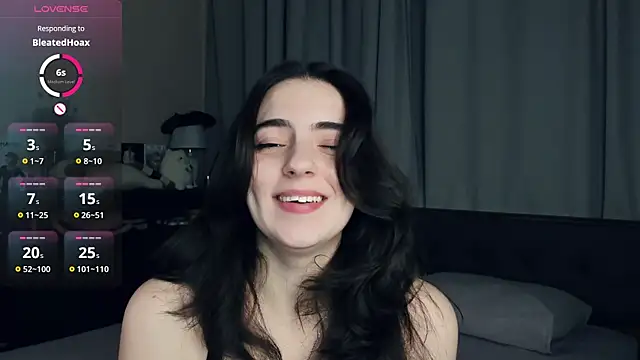 Snapshot of DracosMoon chatting on November 26, 7:09 am DracosMoon online show from November 26, 7:09 am