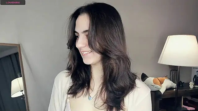 Snapshot of DracosMoon chatting on December 16, 7:02 am DracosMoon online show from December 16, 7:02 am