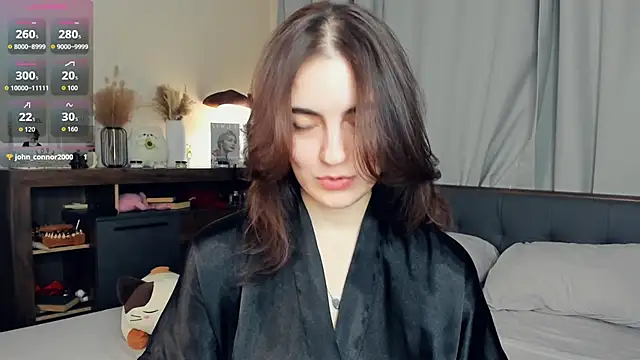 Snapshot of DracosMoon chatting on January 11, 7:13 am DracosMoon online show from January 11, 7:13 am